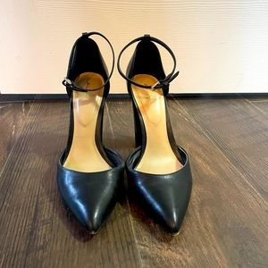 Aldo Black Pointed Toe Heels